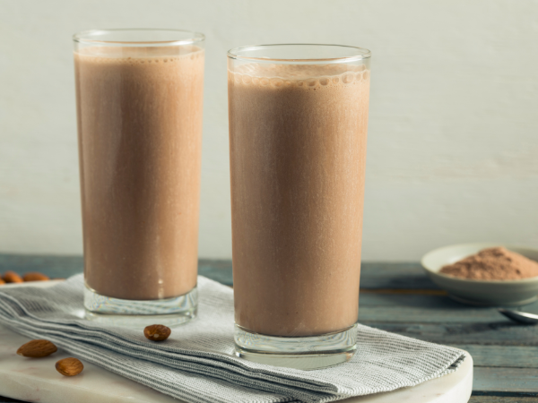 Eiskalte, schokoladige Erfrischung mit Protein