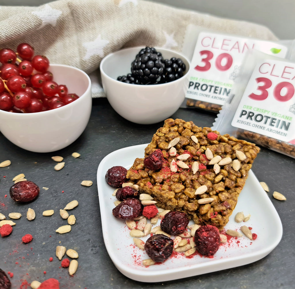 CLEAN30 Crispy Proteinriegel − Rote Beeren (3er oder 10er Pack)